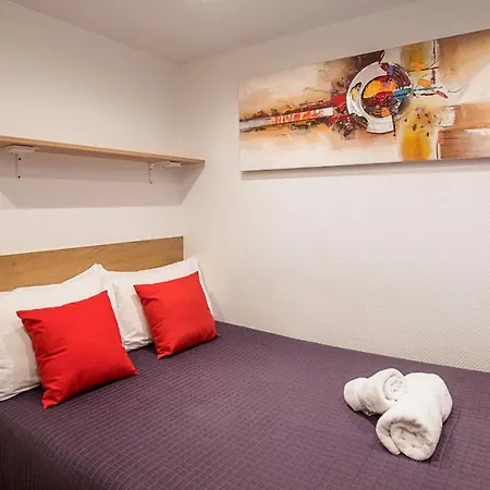 De L'horloge Apartmanhotel