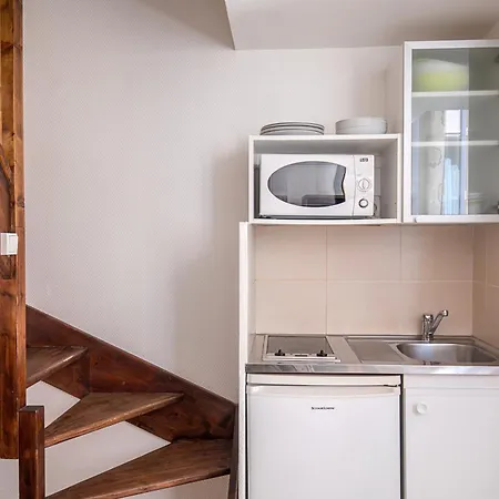 De L'horloge Apartmanhotel 2*