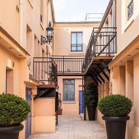 De L'horloge 2* Párizs