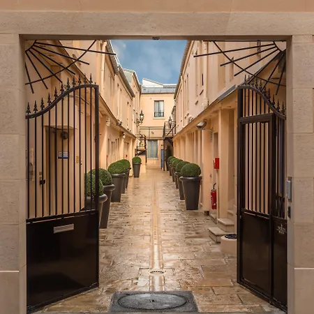 De L'horloge Párizs