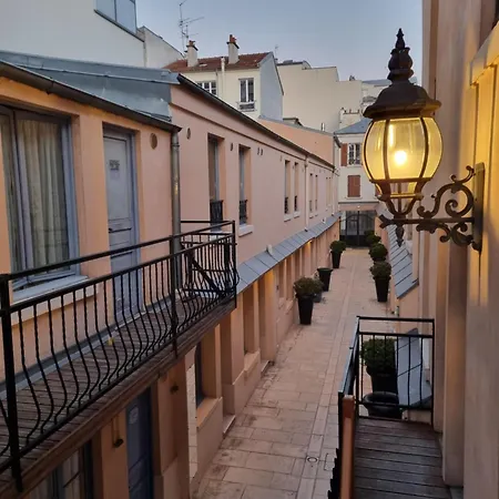 De L'horloge Aparthotel Parigi