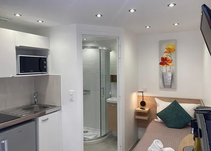 De L'horloge Aparthotel