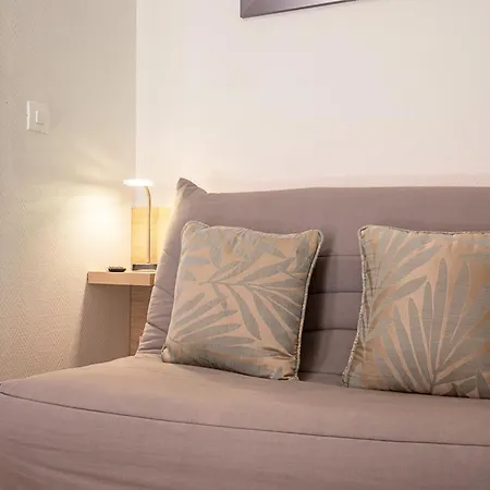 De L'horloge 2* פריז