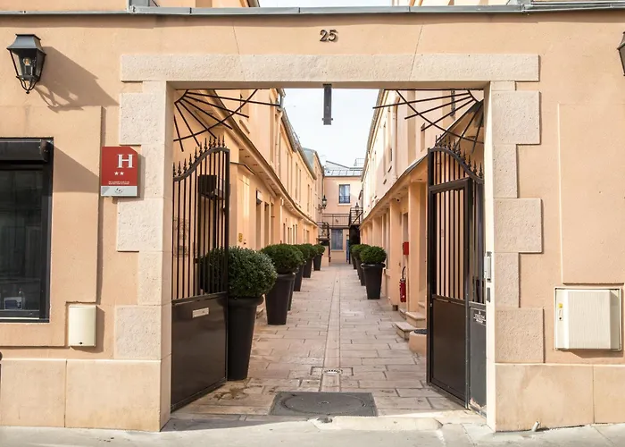 De L'horloge Aparthotel